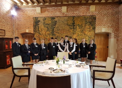Les élèves du lycée Chaptal au château d'Amboise Les élèves du lycée Chaptal au château d'Amboise