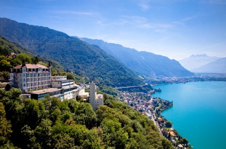 Glion Institut de Hautes Etudes campus de Montreux