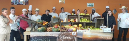 Le groupe d'apprentis du CFA Campus de Gap avec Raphaël Le Bouedec