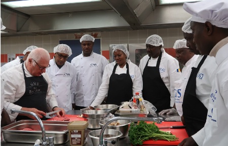 https://www.lhotellerie-restauration.fr/journal/formation-ecole/2019-11/img/a2_018.jpg