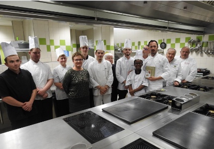 Les formateurs P Billery, M Andrieu, F Cavagnac president de la CMA 70, les apprentis BP, JM Turin, M Meder, A Madelein, F Lachaux