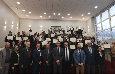 A l'honneur 99 diplômé(e)s 2019 promotions ' Franck Jeantet', MCCDR, MCET, MCAR, Bac pro Cuisine & Restaurant, STHR (80e promotion), entouré de ses filleul(e)s, avec de gauche à droite, au 1er rang, Stanislas Vallee, Pierre Berthet, Eric Duszynski, Olivier Lanez, Gilles Pécout, Franck Jeantet, Michel Ryckebusch, Maxime Simonneau & Alain Jacob (Comité directeur Promatel Paris IDF.) Silvia Dos Santos.
