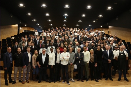 Professionnels, enseignants, comité de pilotage d'exception à la rencontre pour des futurs porofessionnels