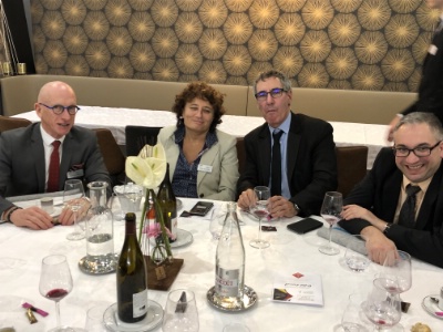 Joseph Le Gal, Esther Milland directrice du lycée Renouveau St-Genest-Lerpt (vice-présidente), Jacky Ribeyre, Patrick Gailloux directeur du lycée d'Avenières de Laval (trésorier) Joseph Le Gal, Esther Milland directrice du lycée Renouveau St-Genest-Lerpt (vice-présidente), Jacky Ribeyre, Patrick Gailloux directeur du lycée d'Avenières de Laval (trésorier)