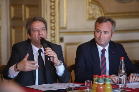 Georges Rudas président de la CFET et Jean-Baptiste Lemoyne. Georges Rudas président de la CFET et Jean-Baptiste Lemoyne.