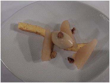 La poire, noix et antésite La poire, noix et antésite