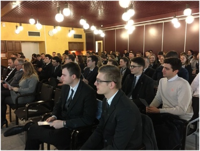 Les enseignes sont venues présenter le large éventail de leurs métiers devant les étudiants du Touquet et Beuvry