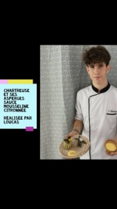 Loucas, Bacpro cuisine, relève le défi du chef Boucher en vous proposant en vidéo la recette de la chartreuse aux asperges et sa sauce mousseline réalisée chez lui. Loucas, Bacpro cuisine, relève le défi du chef Boucher en vous proposant en vidéo la recette de la chartreuse aux asperges et sa sauce mousseline réalisée chez lui.