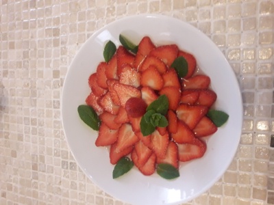 Soupe de fraise à la menthe