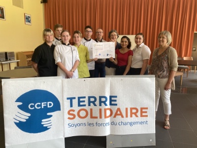 Cérémonie de la remise de chèque à l'association CCFD Terre solidaire de Vichy,