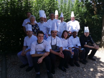Les candidats et le jury cuisine
