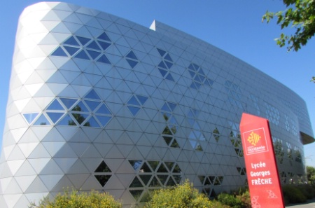 Le lycée Georges Frêche de Montpellier, l'un des 29 établissements du Campus. Le lycée Georges Frêche de Montpellier, l'un des 29 établissements du Campus.