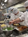 Les Bac pro cuisine du lycée Saint-Vincent de Paul assurent la restauration et le service au restauration d'application