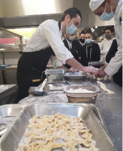 création de pâtes : Chef Jean- françois Bury, champion du monde traiteur 2015, restaurant la cabane à Nanterre