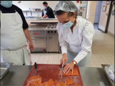 les journalistes deviennent le apprentis