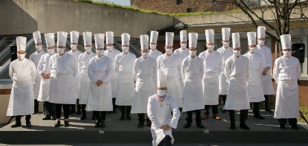 Les finalistes et le jury du Concours National des Meilleurs Apprentis de France Charcutiers