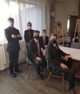 Les 5 candidats ayant participé au concours