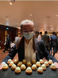 Alexandra, Choux à la pomme et à la coriandre