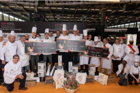 Le podium : 1er : Marceau Fronteau et Kevin Père, Mathieu Perbost et Marco Savany, Luna Caruso et Luc Vialle Le podium : 1er : Marceau Fronteau et Kevin Père, Mathieu Perbost et Marco Savany, Luna Caruso et Luc Vialle