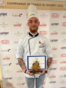 Catégorie « Juniors » Valentin Néau MFR Saint Michel Mont Mercure - Dessert : Les 7 vertus autour de la mer