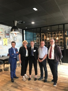 Mathilde avec ses 2 professeurs et membres du jury