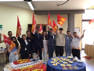 Atelier produits normands au lycée Aldo Moro – participants franco-italiens de l'échange