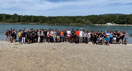 Les lycéens au lac des Vannades à Manosque