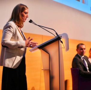 Carole Grandjean, ministre déléguée chargée de l'Enseignement et de la Formation professionnels, lors des rencontres de l'apprentissage 2022