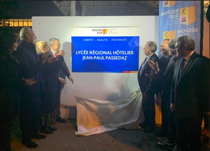 Dévoilement de la plaque qui portera le nouveau nom du lycée hôtelier de Marseille