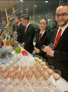 Toutes les sections du lycée ont contribué à la réussite du cocktail dinatoire