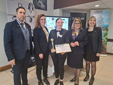 1er prix : Eléna Monate - Lycée Vauban Auxerre