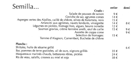 Extrait de la carte de Semilla (Paris) : les plats sont proposés dans différentes tailles, entier ou demi, avec des tarifs adaptés.
