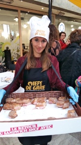 En 2017, l'opération 'Chefs de gare', parrainée par Thierry Marx, a eu lieu dans 38 gares de France. En 2017, l'opération 'Chefs de gare', parrainée par Thierry Marx, a eu lieu dans 38 gares de France.