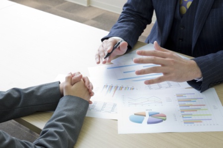 Les supports de communication et de commercialisation permettront au cours de l'entretien de mieux fixer l'attention de votre interlocuteur et de lui laisser une trace de votre passage. Les supports de communication et de commercialisation permettront au cours de l'entretien de mieux fixer l'attention de votre interlocuteur et de lui laisser une trace de votre passage.
