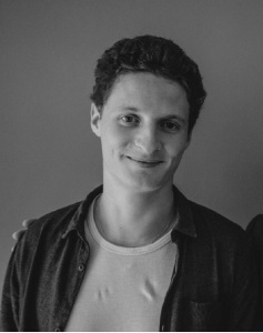 Hugo Demorge, cofondateur de Supertripper, a mis en place un abonnement hôtelier en illimité.