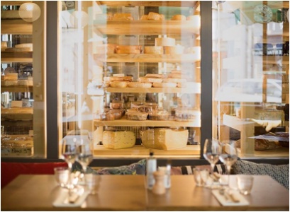 Beau & Fort : un fromager et un restaurant où les plats incluent tous plus ou moins de fromage.