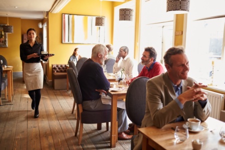 Le décor, l'ambiance, les relations avec le personnel contribuent à asseoir le succès d'un restaurant. Le décor, l'ambiance, les relations avec le personnel contribuent à asseoir le succès d'un restaurant.