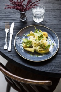 On se soucie de proposer des plats à la fois 'sains et bons' dans l'espace restauration du Grand Quartier, à Paris (Xe). On se soucie de proposer des plats à la fois 'sains et bons' dans l'espace restauration du Grand Quartier, à Paris (Xe).
