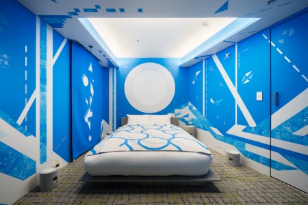 Chambre d'artiste à l'hôtel du BnA Alter Museum, à Kyoto, où chaque client est un mécène. Chambre d'artiste à l'hôtel du BnA Alter Museum, à Kyoto, où chaque client est un mécène.