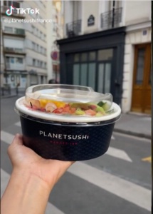 'Il est difficile de quantifier les conversions, mais on sait que notre taux de notoriété auprès des 18-25 ans augmente', explique Christine Bony-Lentulo, directrice marketing et numérique pour Planet Sushi.