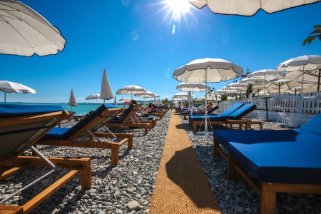 L'hôtel Beau Rivage, à Nice, vient de communiquer sur sa certification Clef Verte, y compris pour sa plage.