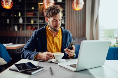 Petit déjeuner, déjeuner, goûter, afterwork, dîner… varier les moments de consommation peut générer du chiffre d'affaires et ça évite les coupures. Petit déjeuner, déjeuner, goûter, afterwork, dîner… varier les moments de consommation peut générer du chiffre d'affaires et ça évite les coupures.
