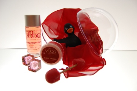 Le coffret Bulle d'amour conçu par Yoba, créateur de cosmétique gourmande et intime. Le coffret Bulle d'amour conçu par Yoba, créateur de cosmétique gourmande et intime.