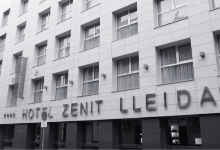 L'Hôtel Zenit de Lleida, l'un des trois établissements de l'enseigne en Catalogne. L'Hôtel Zenit de Lleida, l'un des trois établissements de l'enseigne en Catalogne.