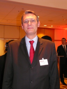 “Nous recrutons pas moins de 120 apprentis chaque année”, précise Éric Bouf, directeur général du Marriott Roissy Charles de Gaulle et champion du comité ressources humaines. “Nous recrutons pas moins de 120 apprentis chaque année”, précise Éric Bouf, directeur général du Marriott Roissy Charles de Gaulle et champion du comité ressources humaines.