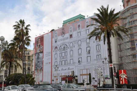 Trompe-l'oeil sur la façade du Negresco Trompe-l'oeil sur la façade du Negresco