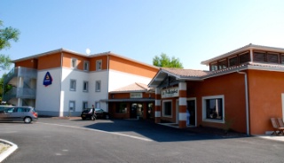 Le 3e hôtel Akena en Gironde s’enracine au cœur du vignoble des Graves.
