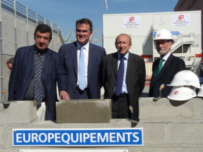 Thierry Philippe, maire du IIIe arrondissement de Lyon, Olivier Pelat, président d’Europequipements, Gérard Colomb, maire de Lyon, Jean-François Roverato, président du groupe Eiffage. Thierry Philippe, maire du IIIe arrondissement de Lyon, Olivier Pelat, président d’Europequipements, Gérard Colomb, maire de Lyon, Jean-François Roverato, président du groupe Eiffage.