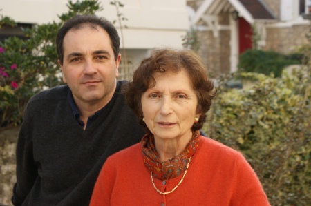 Marie-Thérèse Irubetagoyena et son fils Eric : discrets mais présents. Marie-Thérèse Irubetagoyena et son fils Eric : discrets mais présents.