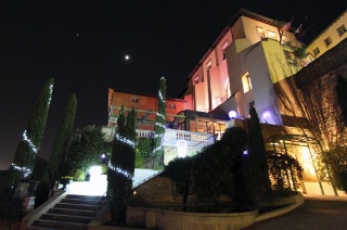 Un festival de lumières à la Villa Florentine pour les fêtes de fin d’année.